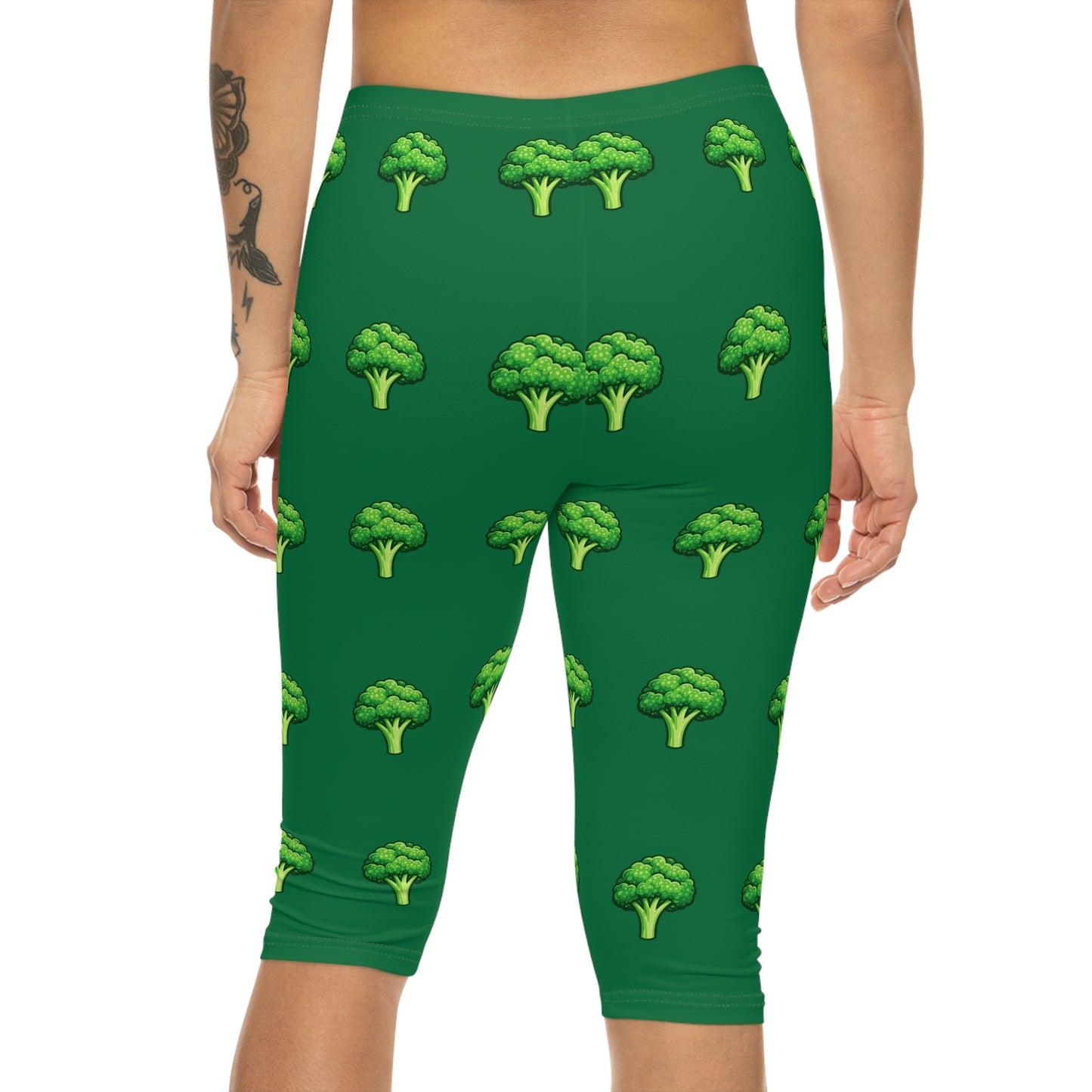 Broccoli Pattern Capri Leggings — Pink Vegetable Print Women’s Athletic Crop